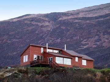 Summer & Winter Locale View